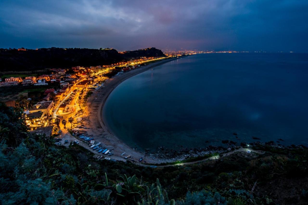 Home Square Milazzo Exterior photo